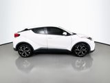 Used 2018 Toyota C-HR XLE image 3