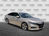 Used 2018 Honda Accord Touring image 2