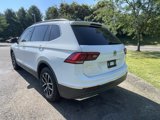 Used 2021 Volkswagen Tiguan SE w/ Panoramic Sunroof Package image 5