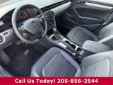 Used 2022 Volkswagen Passat 2.0T SE image 4