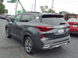 Used 2023 Kia Seltos EX image 2