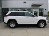 New 2025 Jeep Grand Cherokee Laredo image 3