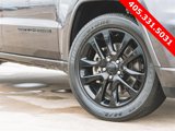 Used 2021 Jeep Grand Cherokee Laredo X image 2