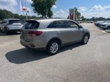 Used 2019 Kia Sorento L image 5
