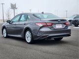 Used 2018 Toyota Camry XLE image 3