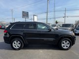 Used 2016 Jeep Grand Cherokee Laredo w/ Quick Order Package 23E image 2