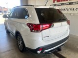 Used 2016 Mitsubishi Outlander AWD image 3