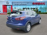 Used 2022 Nissan Rogue Sport S image 2