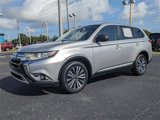 Used 2019 Mitsubishi Outlander ES image 2