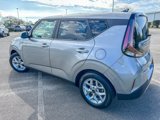 Used 2023 Kia Soul LX w/ LX Technology Package image 4