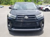 Used 2017 Toyota Highlander SE image 4