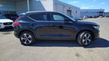 New 2025 Volvo XC40 B5 Core w/ Protection Package Premier image 2