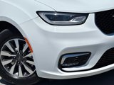 Used 2023 Chrysler Pacifica Limited image 6