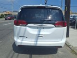 Used 2020 Chrysler Pacifica Touring-L w/ Premium Audio Group image 5