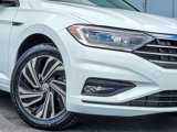 Used 2019 Volkswagen Jetta SEL Premium image 3