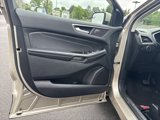 Used 2018 Ford Edge Titanium w/ Technology Package image 3