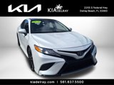 Used 2020 Toyota Camry XSE image 3