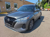 Used 2021 Nissan Kicks SV image 2