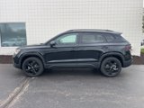 New 2025 Volkswagen Taos SE image 2