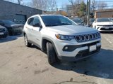 New 2025 Jeep Compass Latitude image 3