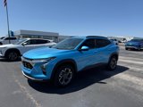 New 2025 Chevrolet Trax LT w/ Sunroof Package image 2