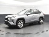Used 2020 Toyota RAV4 XLE image 3