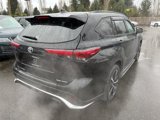 Used 2022 Toyota Highlander XSE image 2