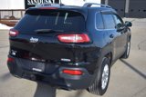 Used 2017 Jeep Cherokee Latitude image 4