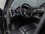 Used 2023 Porsche Cayenne Platinum Edition image 4