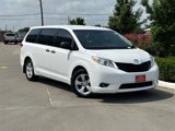 Used 2012 Toyota Sienna image 2