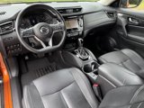 Used 2018 Nissan Rogue SL w/ Premium Package image 2