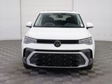 New 2025 Volkswagen Taos SE image 3