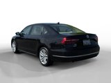 Used 2019 Volkswagen Passat 2.0T Wolfsburg image 3