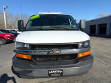 Used 2017 Chevrolet Express 3500 image 3