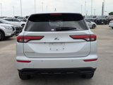 Used 2022 Mitsubishi Outlander ES image 4