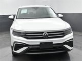 Used 2022 Volkswagen Tiguan SE image 3