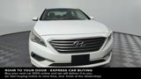 Used 2017 Hyundai Sonata SE image 3