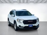 Used 2023 GMC Terrain SLE w/ Driver Convenience Package image 3