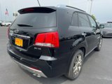Used 2011 Kia Sorento SX image 3