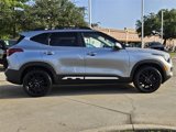 Certified 2022 Kia Seltos Nightfall Edition image 5