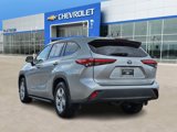Used 2021 Toyota Highlander LE image 4