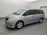 Used 2015 Toyota Sienna L image 2