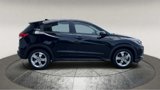 Used 2022 Honda HR-V LX image 2