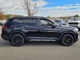 New 2025 Volkswagen Atlas Peak Edition SE image 2
