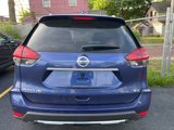 Used 2018 Nissan Rogue SV image 3