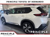 Used 2023 Nissan Rogue SL w/ SL Premium Package image 6