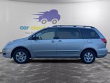 Used 2010 Toyota Sienna LE image 2