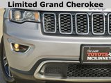 Used 2017 Jeep Grand Cherokee Limited image 3