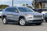 Used 2018 Jeep Cherokee Latitude image 2
