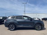 Used 2024 Kia Sportage LX image 4